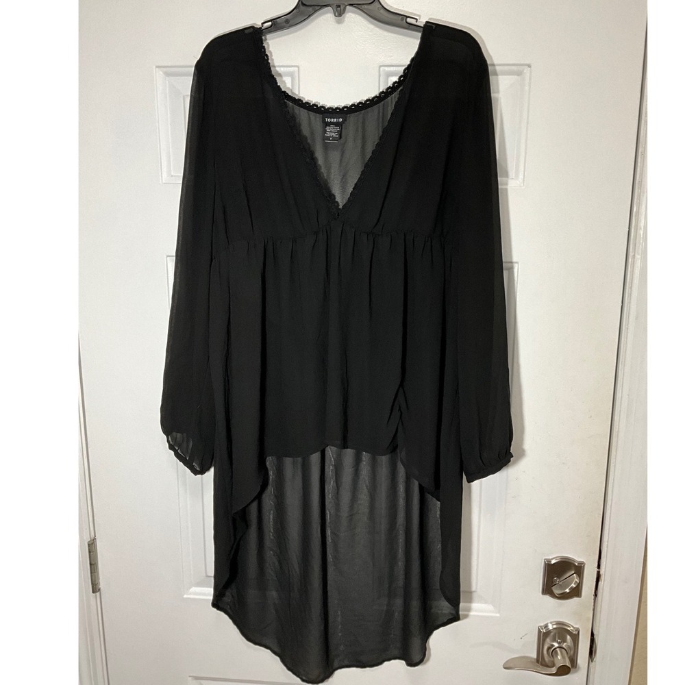 Torrid Black Chiffon Lace Trim Hi-Low Empire Waist Tunic Top Size 2 Plus